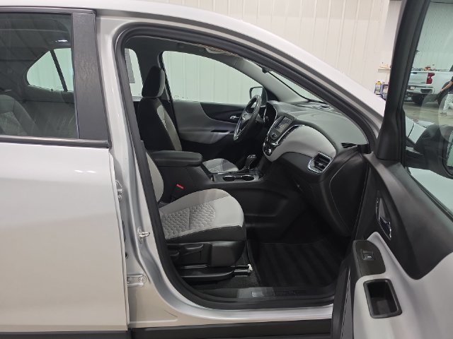 Used 2020 Chevrolet Equinox LS FWD image 28