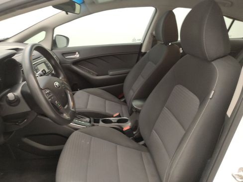 Used 2017 Kia Forte LX w/ LX Popular Package FWD image 17