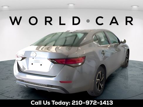 Used 2025 Nissan Sentra SV image 7