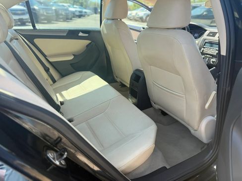 Used 2014 Volkswagen Jetta TDI FWD image 4