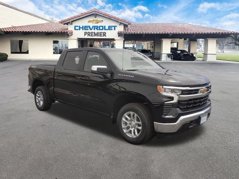 Used 2023 Chevrolet Silverado 1500 LT AWD/4WD image 2