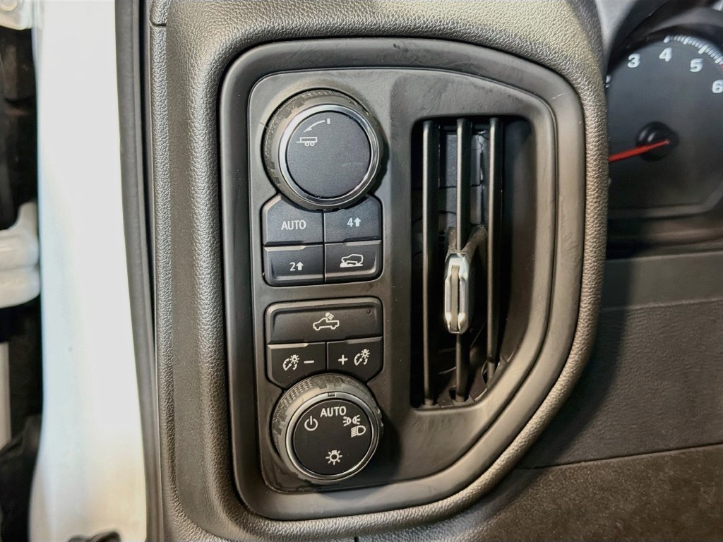 Used 2023 Chevrolet Silverado 1500 Custom w/ LPO, Dark Essentials Package AWD/4WD image 12