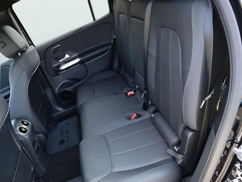 New 2026 Mercedes-Benz GLB 250 4MATIC image 22