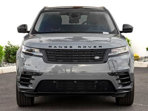 Used 2025 Land Rover Range Rover Velar Dynamic SE AWD/4WD image 3