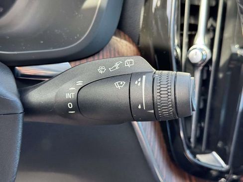 Certified 2023 Volvo XC60 B5 Plus image 22