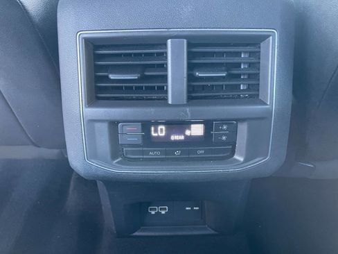 Used 2018 Volkswagen Atlas SEL image 18