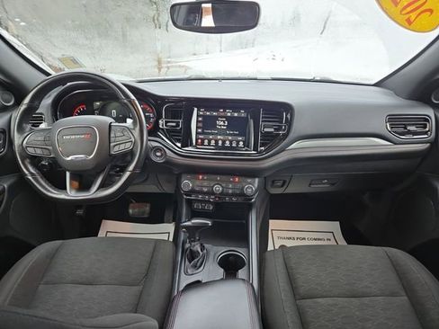 Used 2023 Dodge Durango GT image 3