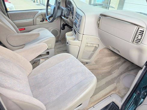 Used 2000 Chevrolet Astro Passenger AWD image 11