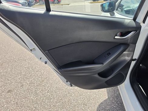 Used 2016 MAZDA MAZDA3 i Sport w/ Preferred Equipment Package FWD image 14