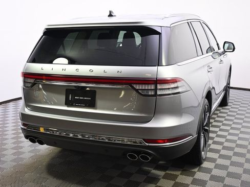 Certified 2022 Lincoln Aviator Reserve w/ Equipment Group 201A image 6
