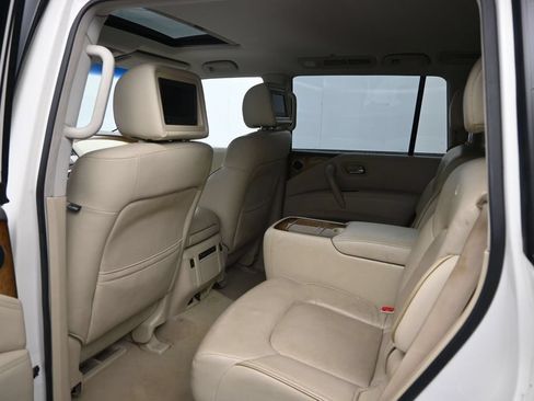 Used 2014 INFINITI QX80 4WD w/ Theater Package image 20