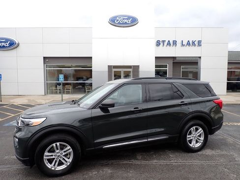 Certified 2022 Ford Explorer XLT w/ Equipment Group 202A image 1