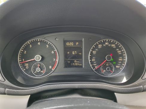 Used 2015 Volkswagen Passat 1.8T Wolfsburg Edition image 27