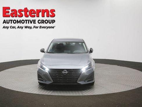 Used 2025 Nissan Altima 2.5 SV FWD image 49
