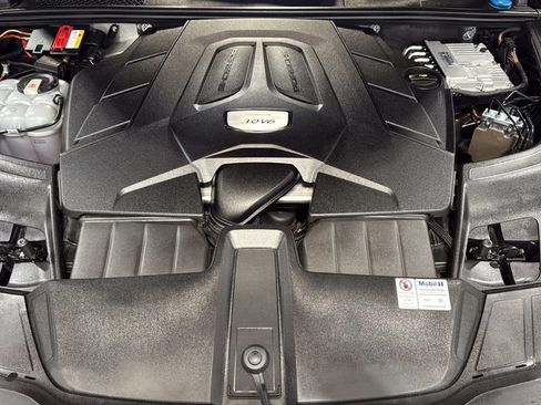 Used 2019 Porsche Cayenne AWD/4WD image 36