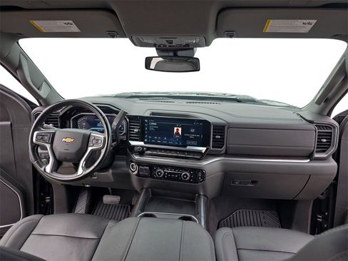 Certified 2024 Chevrolet Silverado 2500 LTZ w/ LTZ Convenience Package image 9