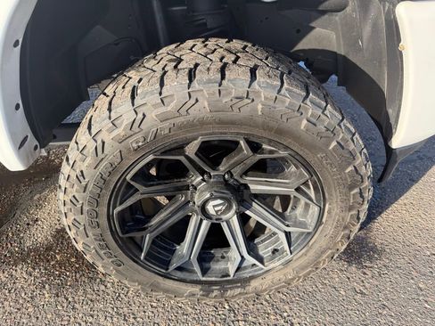 Used 2020 RAM 3500 Laramie image 20