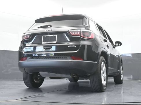 Used 2018 Jeep Compass Latitude w/ Popular Equipment Group AWD/4WD image 61