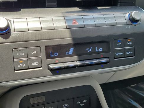 Used 2024 Hyundai Kona SEL FWD image 27