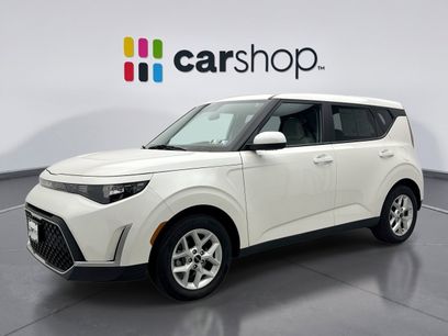 Used 2023 Kia Soul LX w/ LX Technology Package