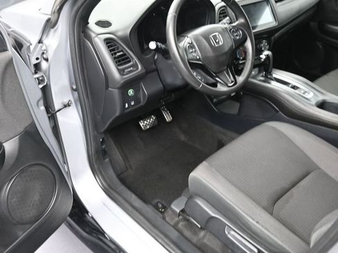 Used 2022 Honda HR-V Sport image 12