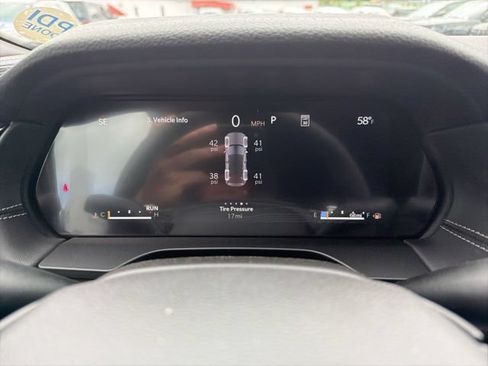 New 2026 Jeep Grand Cherokee Altitude AWD/4WD image 16