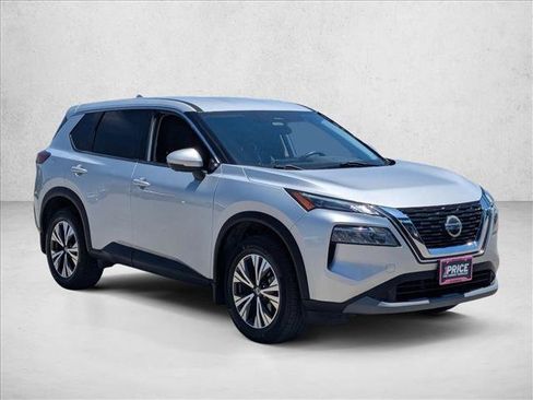 Used 2021 Nissan Rogue SV FWD image 3