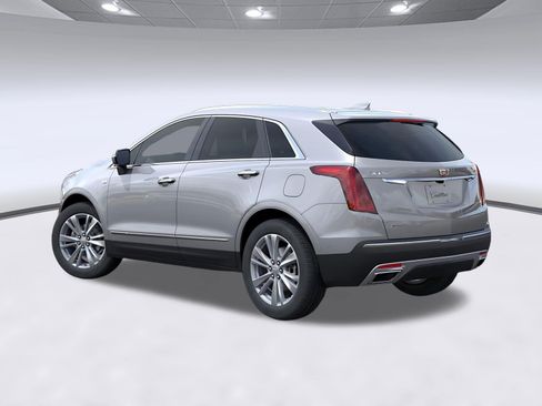 New 2026 Cadillac XT5 Premium Luxury w/ Driver Assist Package AWD/4WD image 2