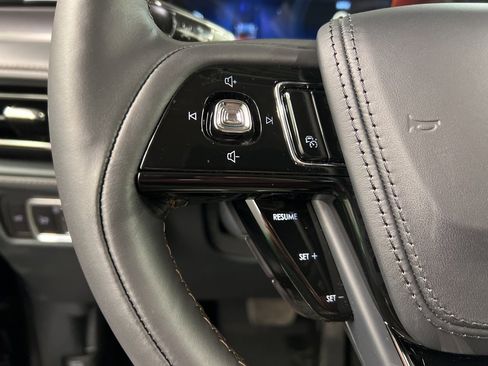 New 2026 Lincoln Aviator AWD image 16