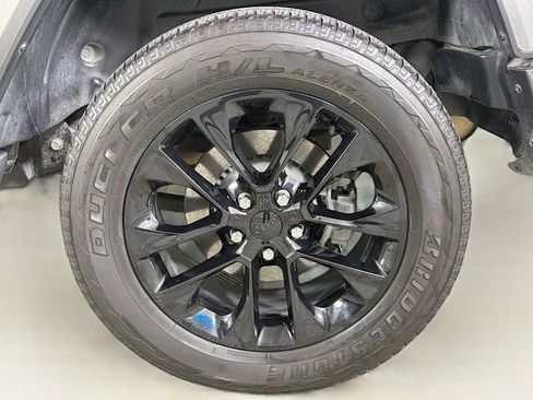 Used 2022 Jeep Wrangler Unlimited Sahara w/ Cold Weather Group image 30