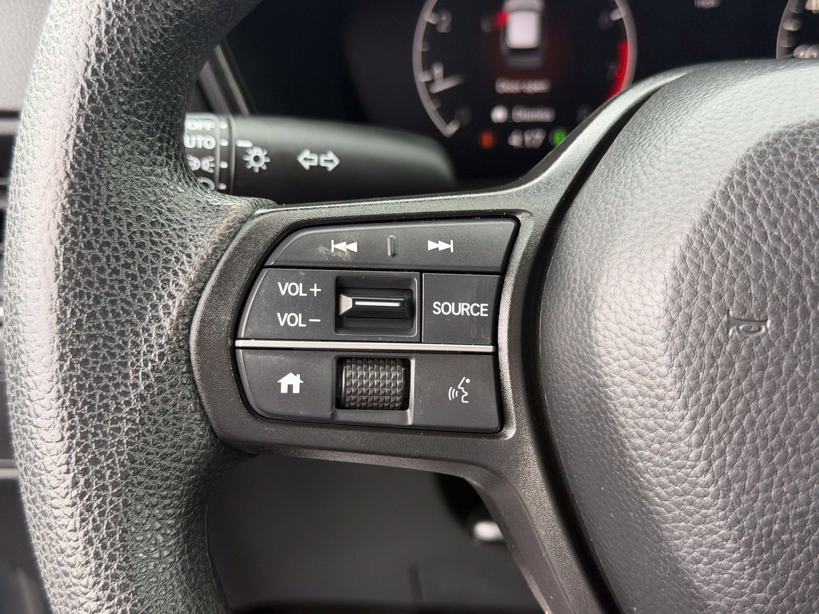 Used 2024 Honda CR-V EX image 16
