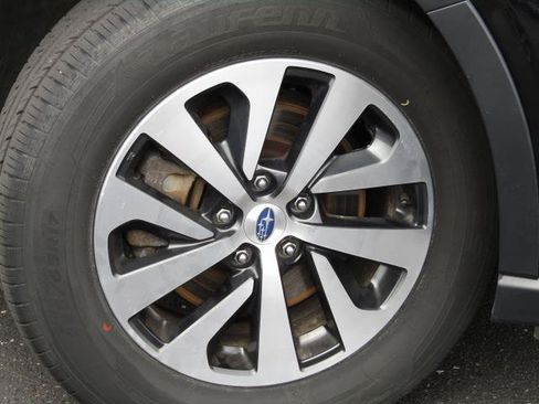 Used 2022 Subaru Outback Premium AWD/4WD image 5
