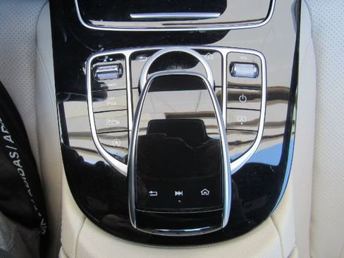 Used 2017 Mercedes-Benz E 300 image 47