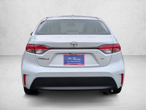 Used 2023 Toyota Corolla LE image 6