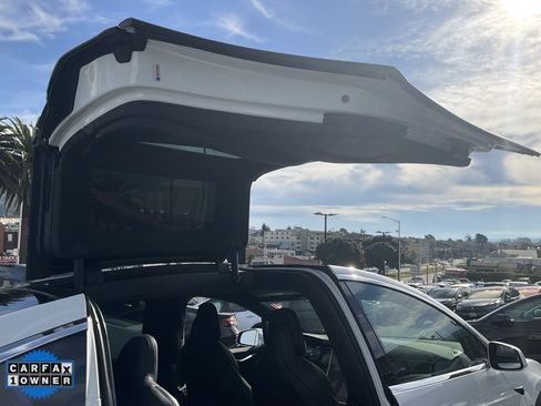 Used 2017 Tesla Model X 75D image 61