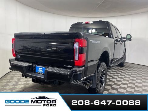 Used 2025 Ford F350 Platinum w/ Tremor Off-Road Package AWD/4WD image 7