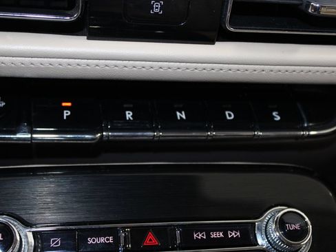 Used 2023 Lincoln Nautilus Reserve FWD image 43
