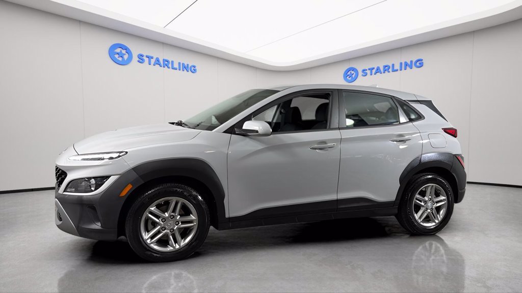 Used 2022 Hyundai Kona SE FWD image 2