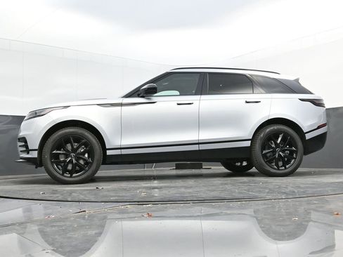 New 2025 Land Rover Range Rover Velar Dynamic SE image 28