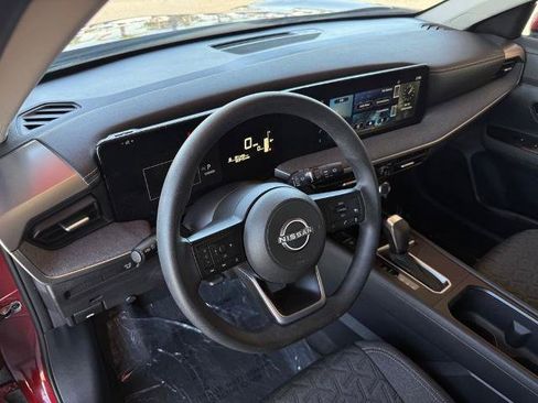 Certified 2025 Nissan Kicks SV FWD image 16