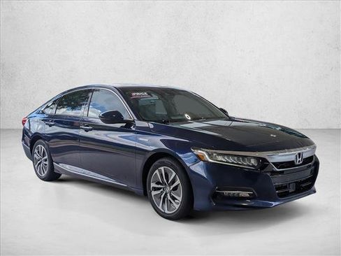 Used 2019 Honda Accord Touring image 3