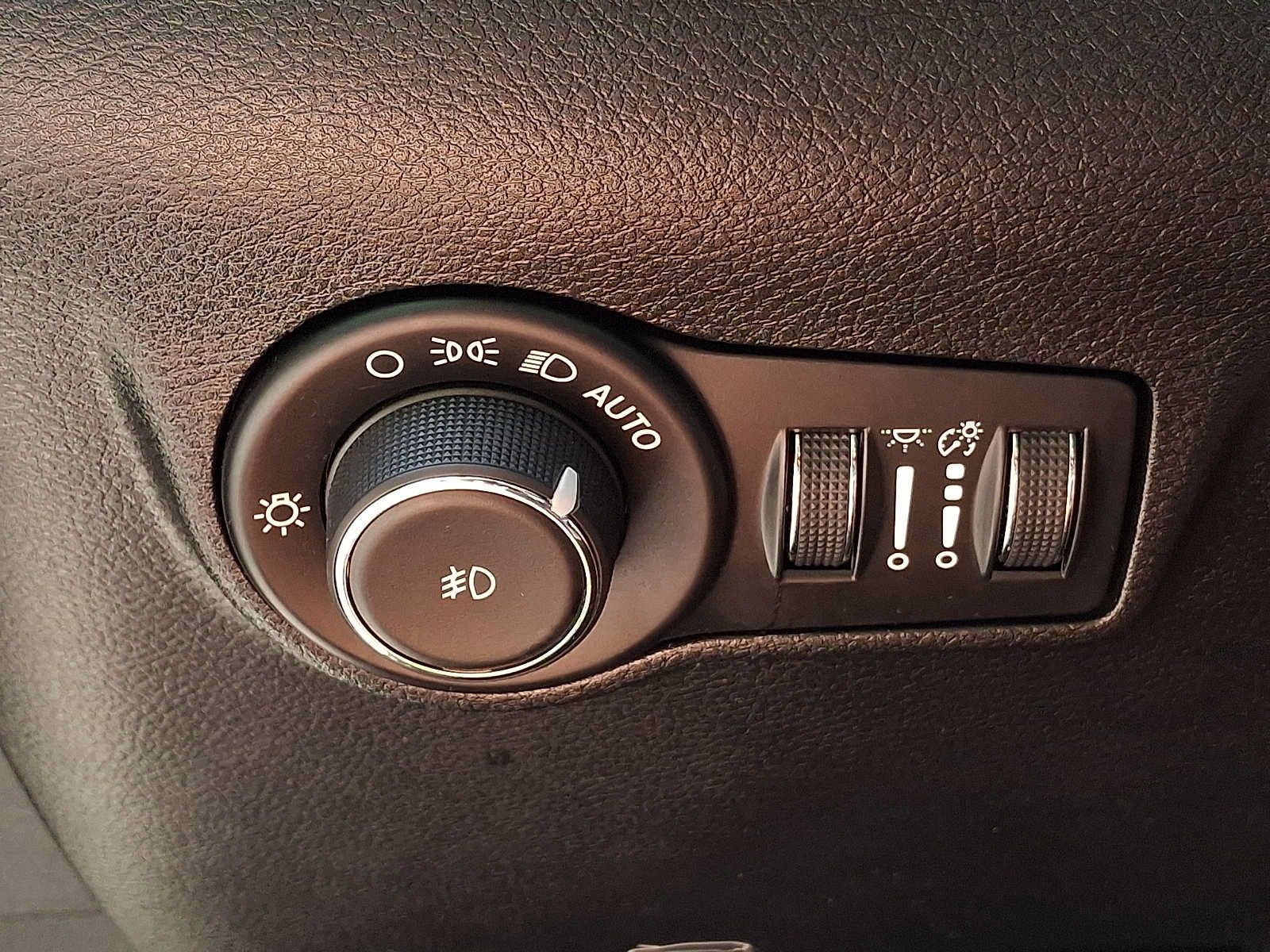 Used 2024 Jeep Compass Limited AWD/4WD image 24