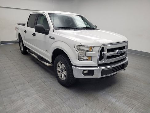 Used 2015 Ford F150 XLT image 13