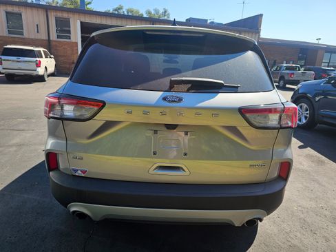 Used 2022 Ford Escape SE w/ Convenience Package image 8