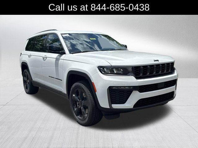 New 2026 Jeep Grand Cherokee L Limited w/ Limited Altitude Package AWD/4WD image 3