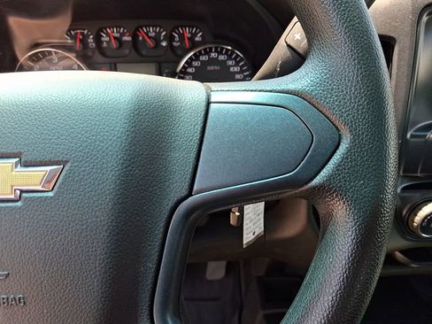 Used 2018 Chevrolet Silverado 1500 W/T w/ Trailering Package AWD/4WD image 22