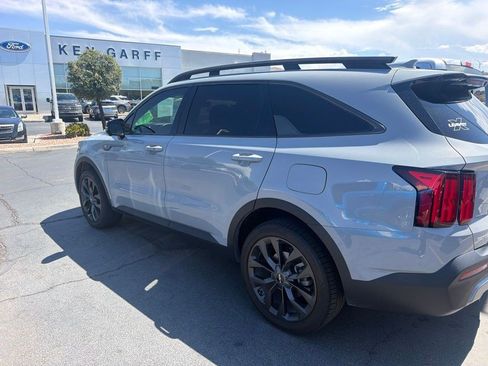 Used 2023 Kia Sorento SX Prestige AWD/4WD image 2