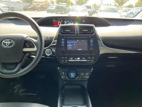 Used 2016 Toyota Prius Two FWD image 14