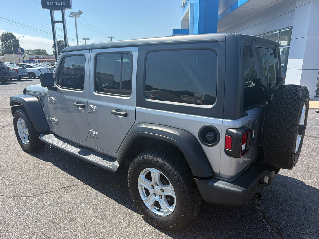 Used 2018 Jeep Wrangler Unlimited Sport S AWD/4WD image 6