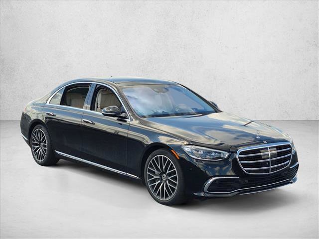 Used 2021 Mercedes-Benz S 580 4MATIC Sedan image 3